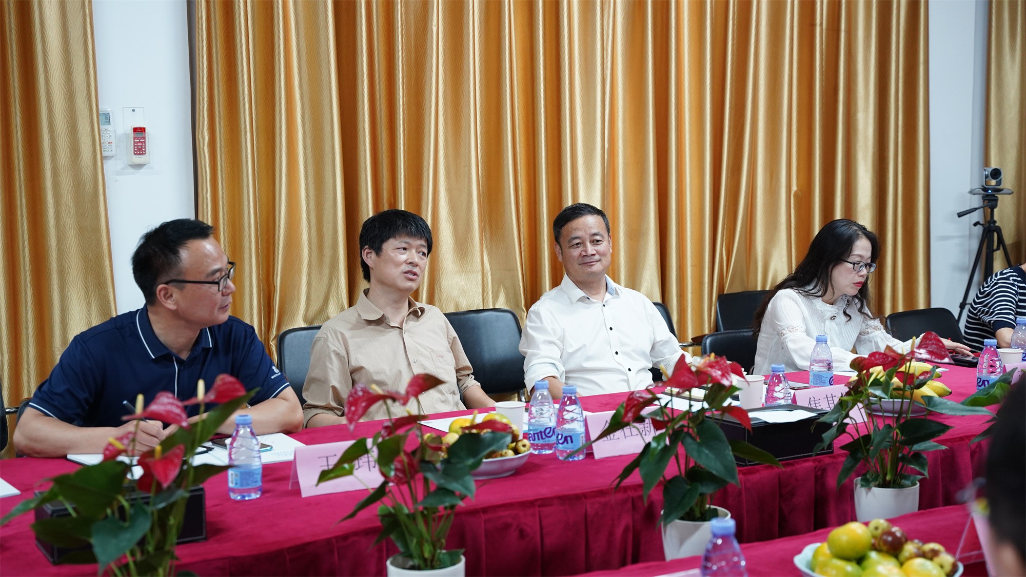 深圳風(fēng)向標教育資源股份有限公司 深圳風(fēng)向標教育資源股份有限公司